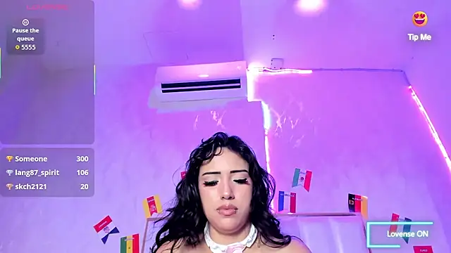 zarahfoster Adlı Modelin Canlı XXX Sohbeti