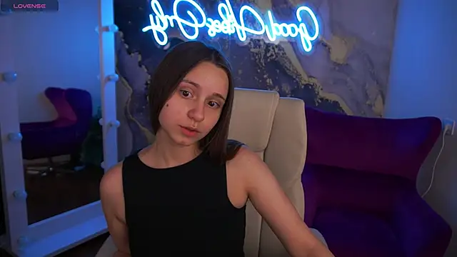 TinyNatalie Live XXX Chat
