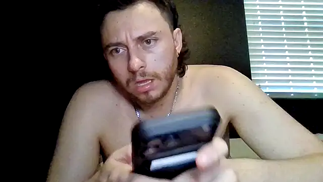 Mikecloudyhawk Chat XXX live
