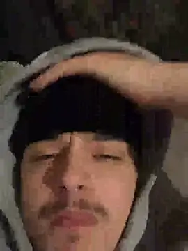 CarmeloA 라이브 XXX 채팅