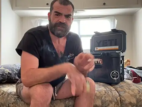 BootsAndCountry: απευθείας συνομιλία ΧΧΧ