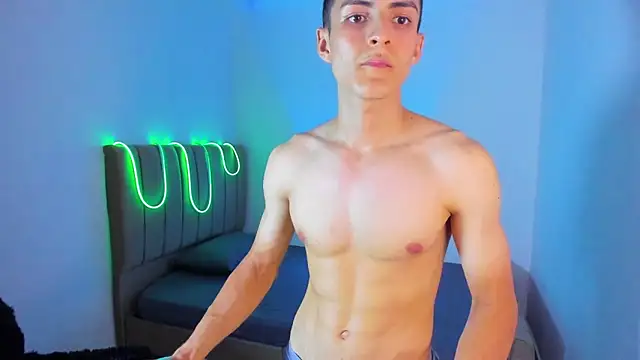 Matiius18's Webcam Show