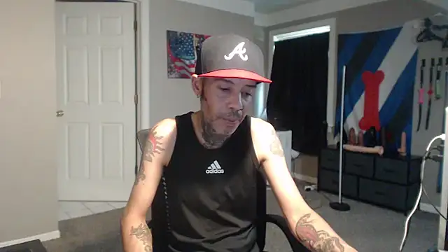Michigan9000のライブXXXチャット