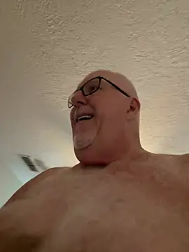 Chatroom XXX en direct de superbearboss