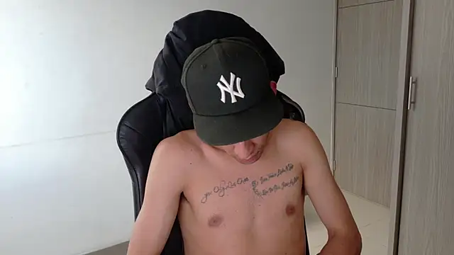 Онлайн чат XXX bully_boss