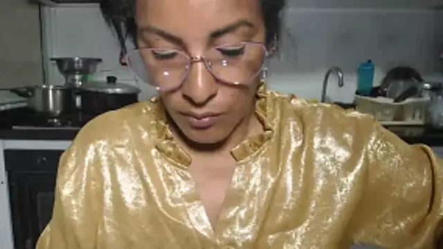 kateleyagrey Adlı Modelin Canlı XXX Sohbeti