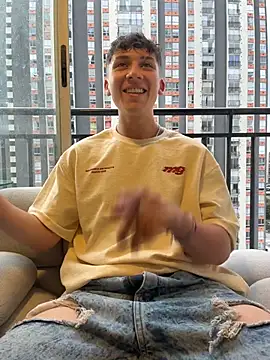 OLIVER_K Adlı Modelin Canlı XXX Sohbeti
