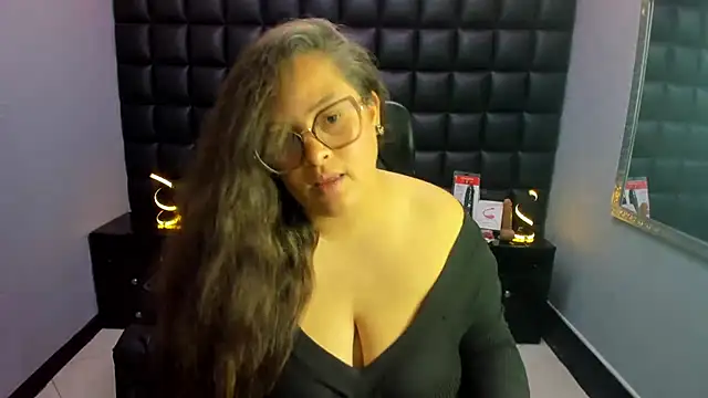 Sarah_Boobs_'s Live XXX Chat