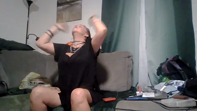 TWiSTYTheTwizted's Live XXX Chat