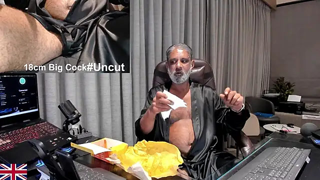 OnlineBossUK élő XXX-chatje