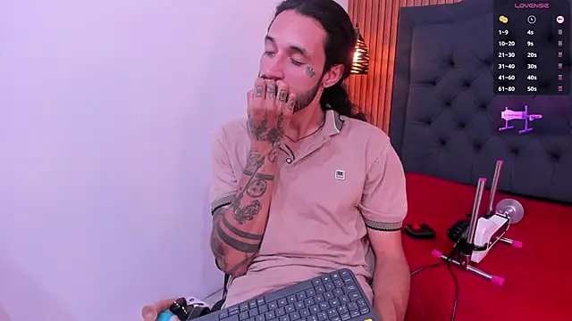 Hisoka_011's Live XXX Chat