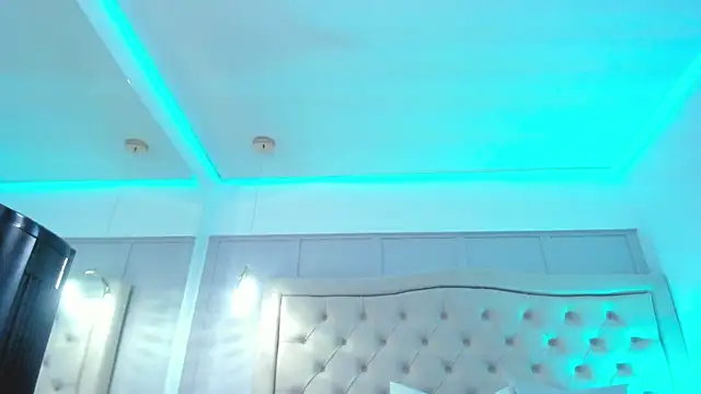 miia_blumm's Live XXX Chat