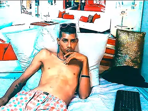 IndianSavageMale Live XXX-Chat