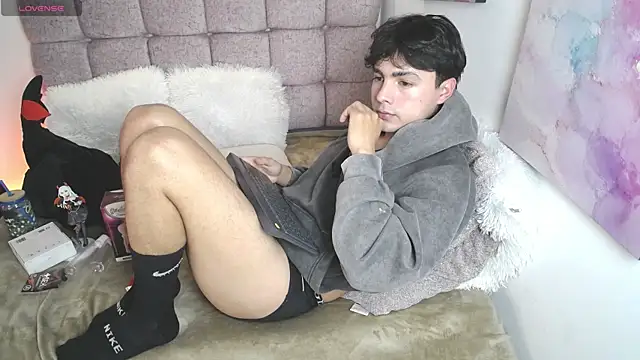 Онлайн чат XXX Samu_Hott