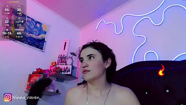 Ninna_ravenn's Live XXX Chat