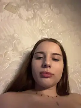Immy_Megan Chat XXX in diretta