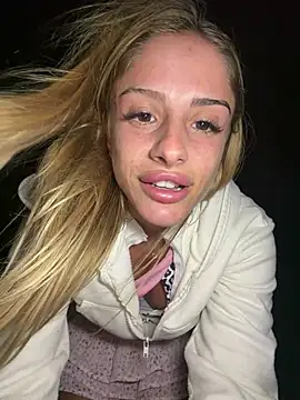 SophieVJのライブXXXチャット