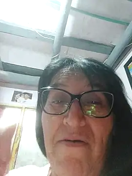 clarita_01 Adlı Modelin Canlı XXX Sohbeti