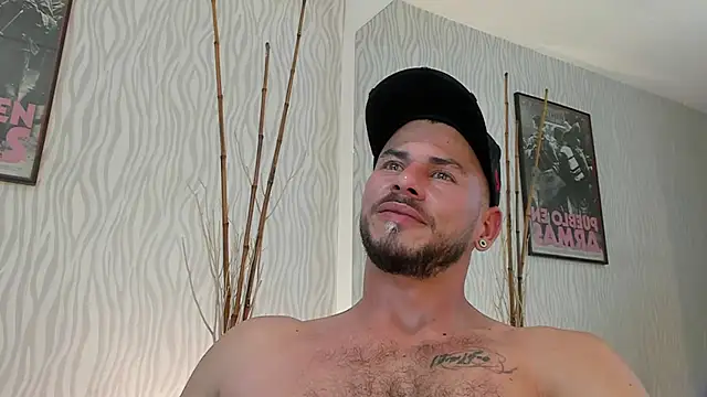 dylan_jacobx 即時 XXX 聊天