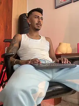 Latinmoster_boss Webcamshow