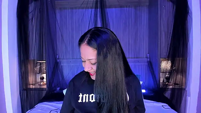 AllieBennet Chat XXX in diretta