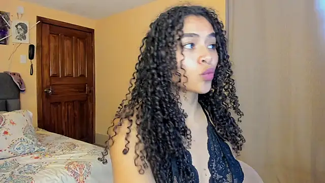 XXX chat uživo modela Keniia_rizz