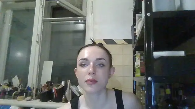 Chat XXX en directo de Trinsy_Love