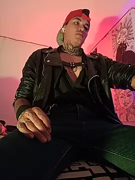 Chatroom XXX en direct de AlecBanne_