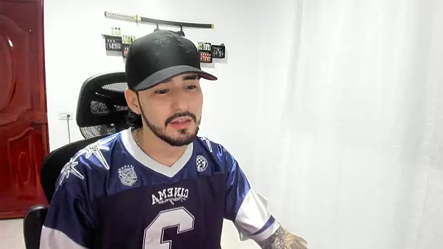 Show modela DmitriSanders na web-kameri