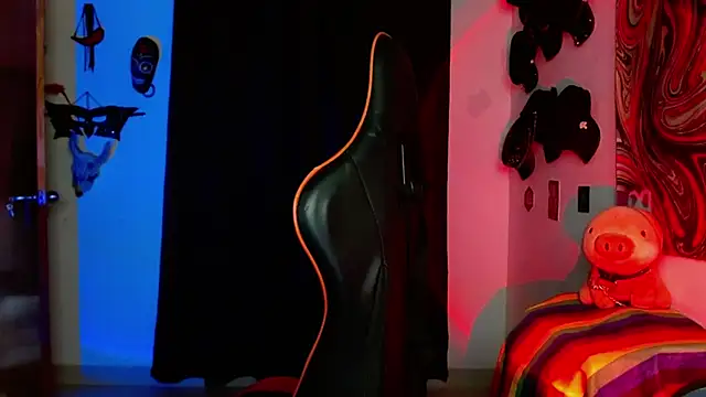 LilithSharon XXX чат на живо