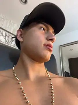 Lander_Cruz Chat XXX in diretta