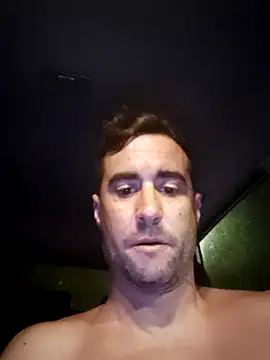 HotMan69- live XXX chat