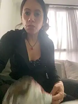 HeyAmaraa's Live XXX Chat