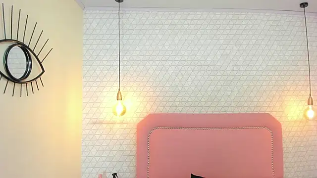 LESLYSIMPSON Chat XXX live