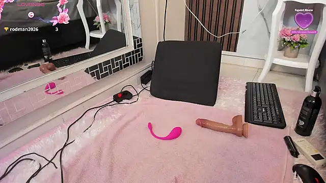 Annyhathatway's Live XXX Chat
