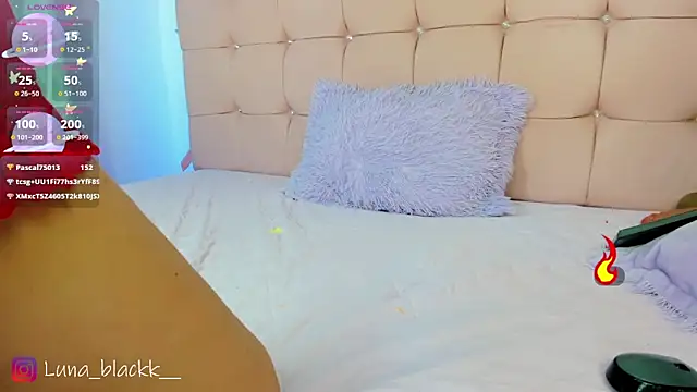 Chat XXX ao vivo de Luna_blackk
