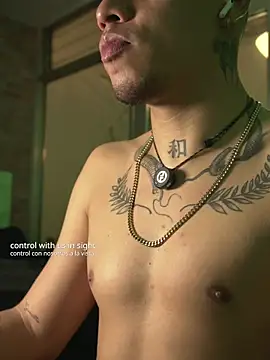 AlphaMasterXxx – Live XXX-chat