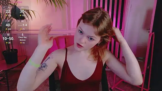 Lily_Mio Adlı Modelin Canlı XXX Sohbeti