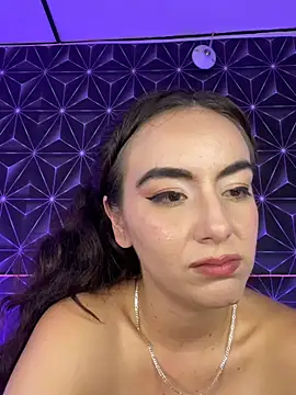 Živý XXX chat MelanyyJhonson15