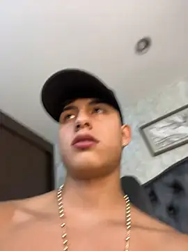 Chat +18 de Lander_Cruz ao vivo