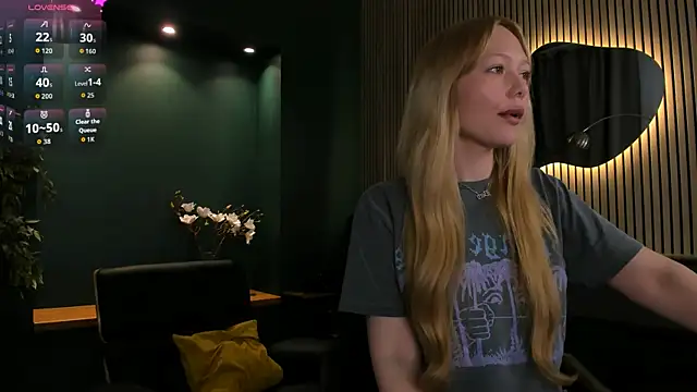 _Mila_Luna_: απευθείας συνομιλία ΧΧΧ