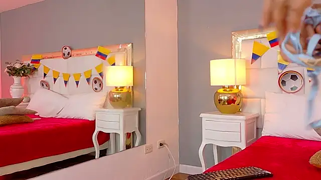 KateVenegas Adlı Modelin Canlı XXX Sohbeti