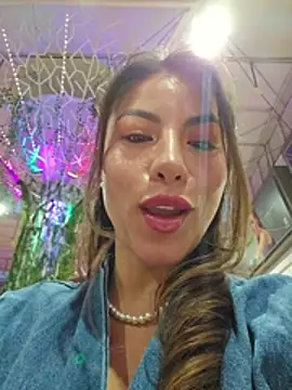 Chat +18 de Karen_San_Miguel ao vivo