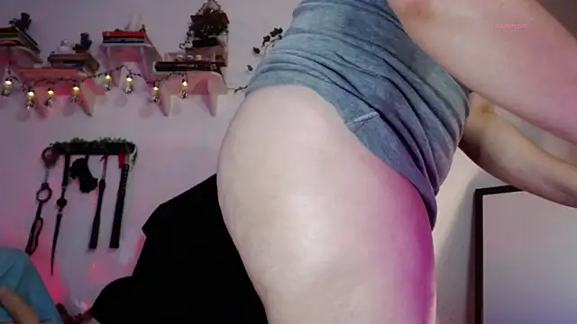 Chat +18 de Eve_Blue77 ao vivo