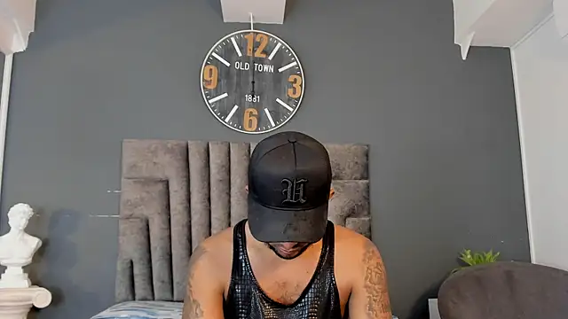 Robin_Rief Chat XXX in diretta
