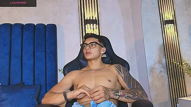 Alan_Salazar Live XXX Chat