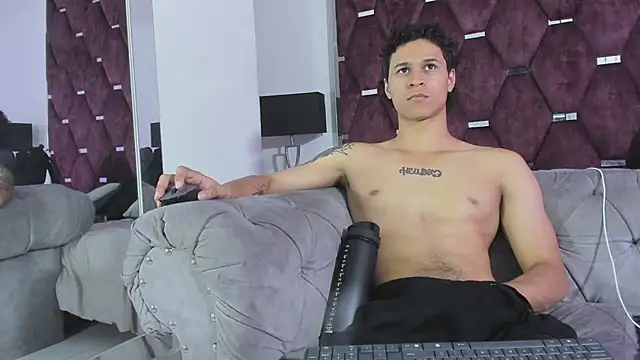 TonyBenedetti Obrolan Langsung XXX
