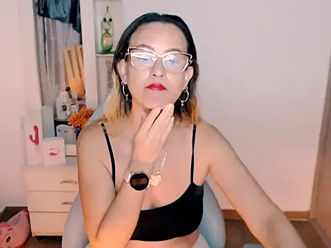 BOREAL_MOON's Live XXX Chat