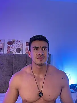 Chat +18 de Chris_Clarck ao vivo