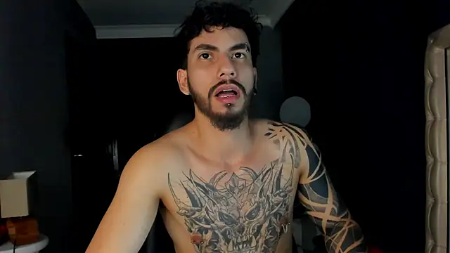Chat +18 de levi_wolf ao vivo